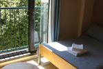 Snoozles Hostel Galway - Image 10