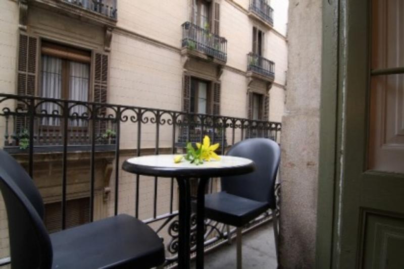 Hostal Rembrandt: Image # 2