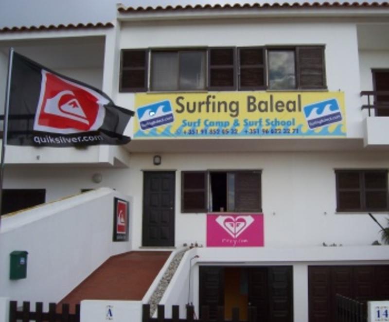 Surfing Baleal  0