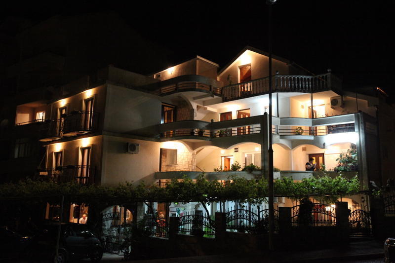 Saki Hostel & Guesthouse  3