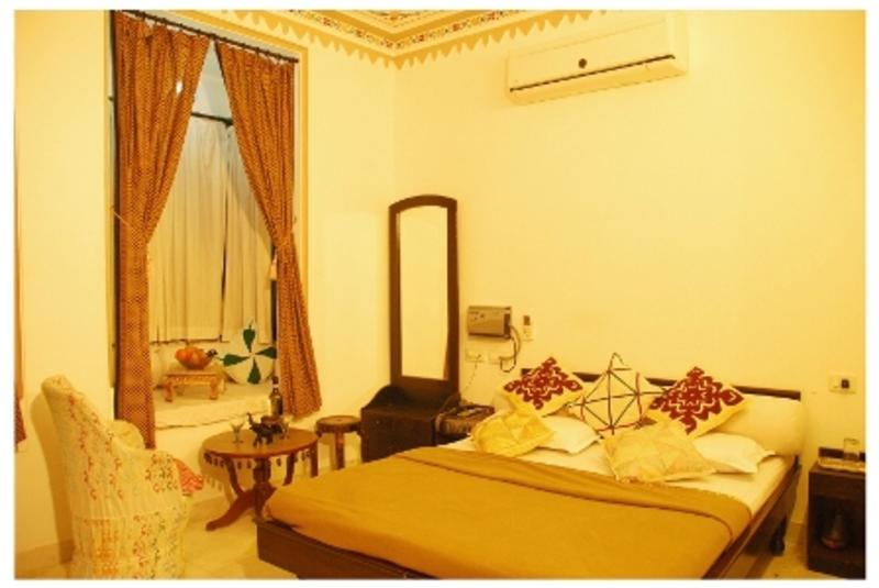 Hotel Mandiram Palace  1