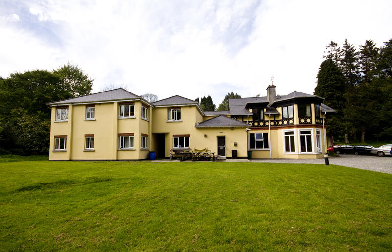 Glendaloch Youth Hostel (Hostelling International)  0