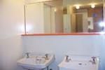 Iwiheke Backpackers / A-Plus Lodge - Image 10
