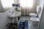 Venice Treviso Airport Bed - Image 4