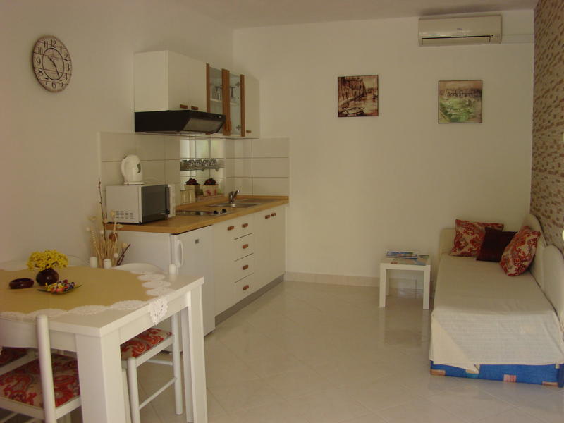 Guesthouse in Trogir  2