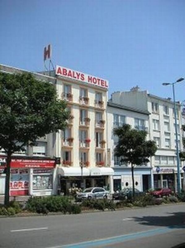 Hotel Abalys  0