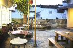 Huangshan Ancient Town Youth Hostel - Image 3