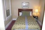 Embassy Inn - Image 4