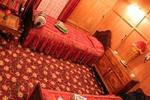 Persian Palace Houseboat - Image 3