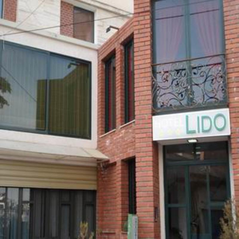 Lido Hotel Durres  0