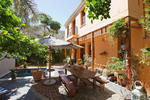 Sweet Orange Guesthouse