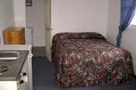 Yellowstone Economy Apartments - Image 9