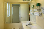 AAE Hostels San Diego Travel Inn - Image 4