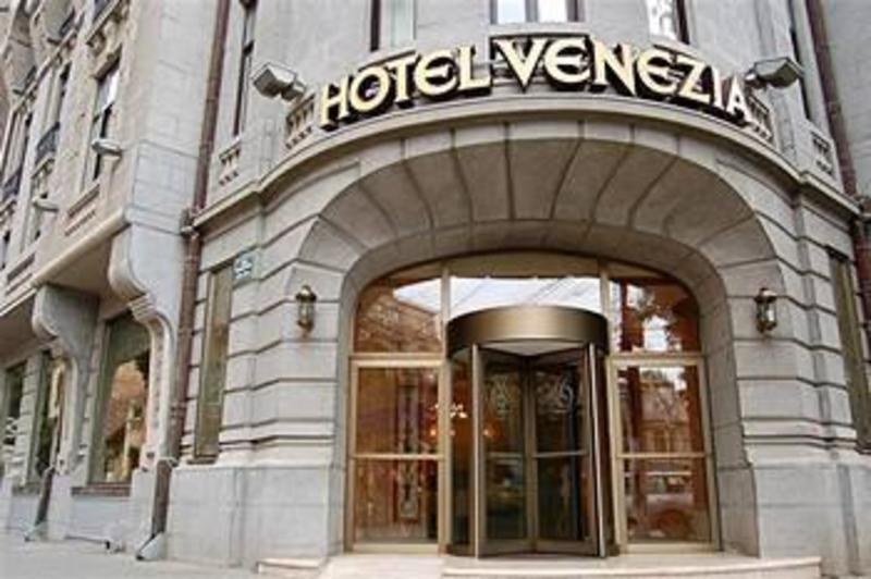 Venezia Hotel  0