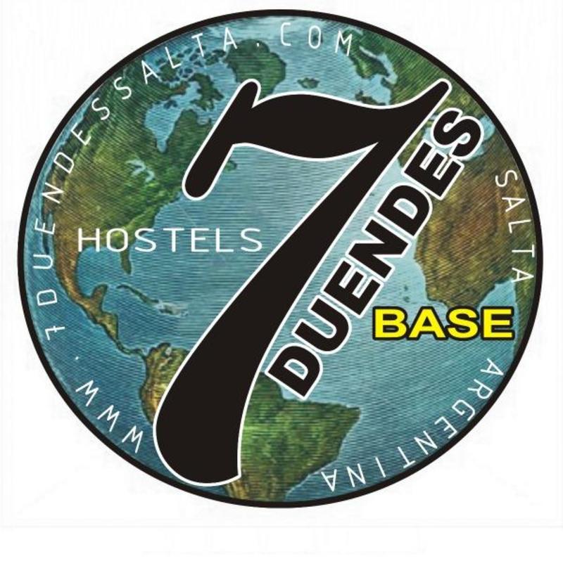 7 Duendes Base Hostel  0