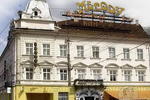 Central Melody Hotel - Image 2