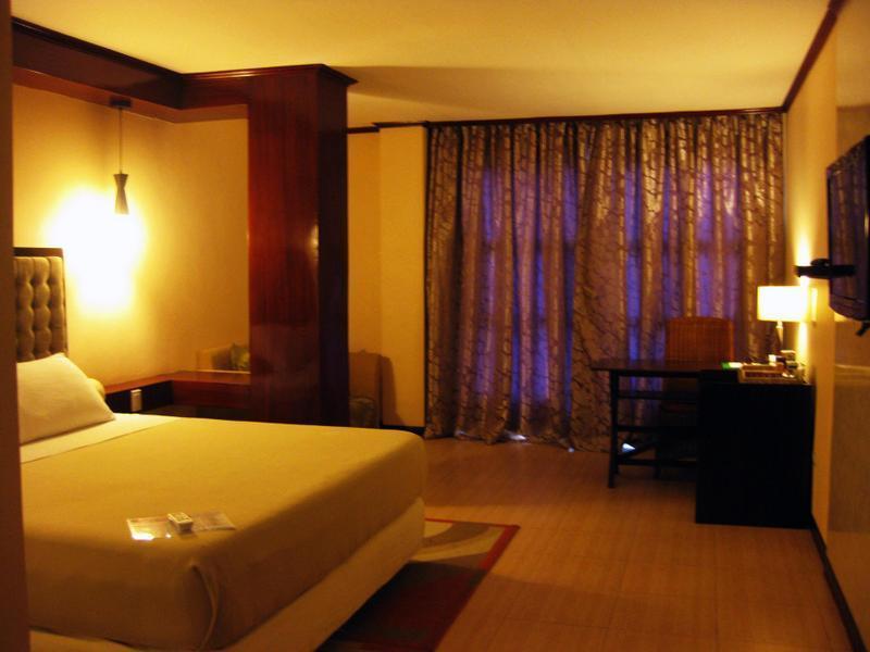Cebu Dulcinea Hotel and Suites  2