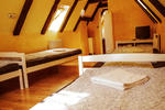 Charles Bridge Economic Hostel - Image 7