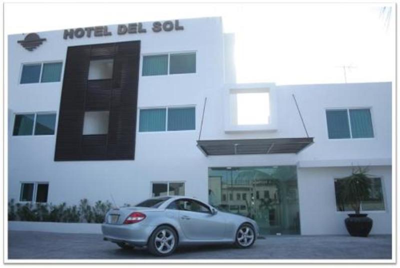 Hotel Del Sol  0