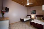 Dougies Backpackers Resort - Image 7