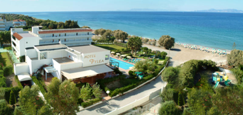 Pylea Beach Hotel  3