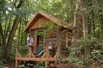 Wolf Den Hostel and Nature Retreat - Image 4