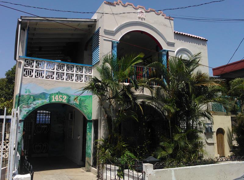 San Juan International Hostel  0