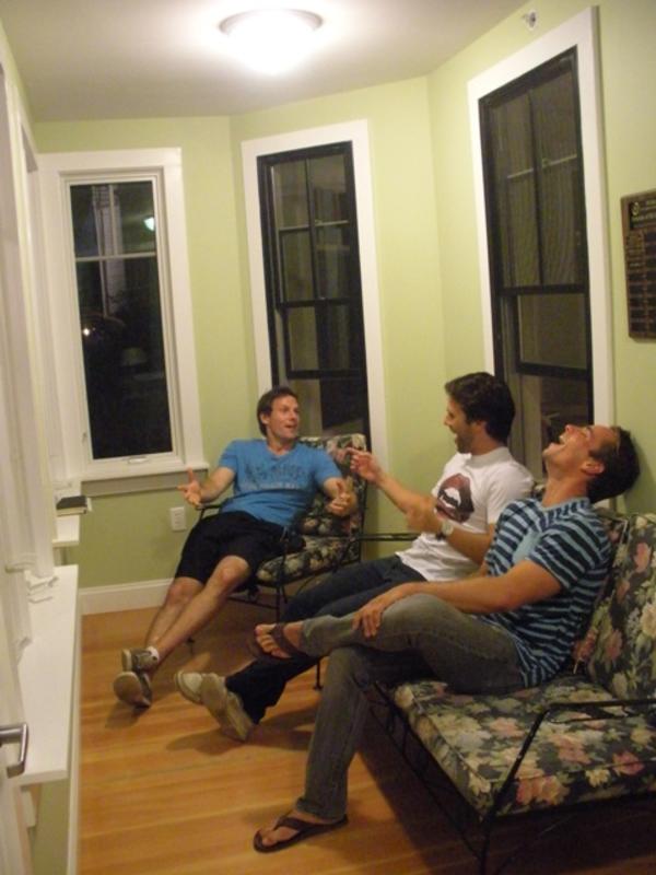 Hi-hyannis: Image # 2 (#2 of 4) - Hi-hyannis