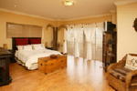 Afro-Chic Guest House - Image 3