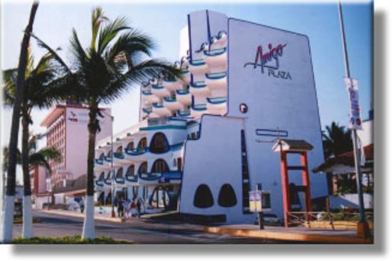 Hotel Amigo Plaza  0
