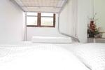 Ideal Backpackers Hostel - Image 8