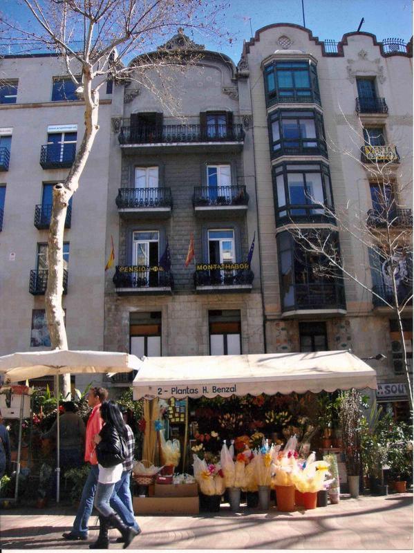 Hostal Mont Thabor