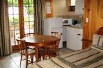 Knysna Lakeside Accommodation - Image 7