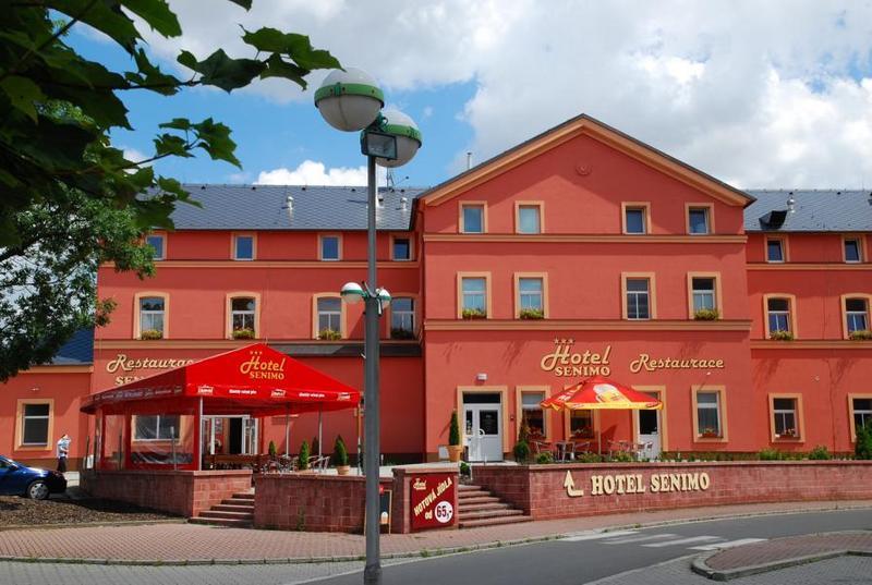 Hotel Senimo Olomouc  0