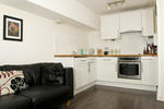 The Old Schoolhouse Hostel Apartments - Image 5