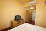 Raintree Backpacker Hostel - Image 5