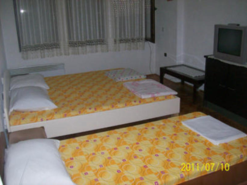 Valentin Apartments and Rooms  2