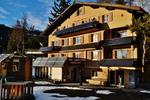 Backpacker Deluxe Hotel Capricorn