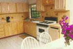 Tropical Breeze Guesthouse/Apartments - Image 3