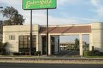 Bakersfield Inn - Image 1