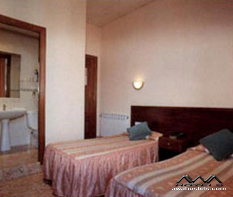 AWA Orleans Guesthouse