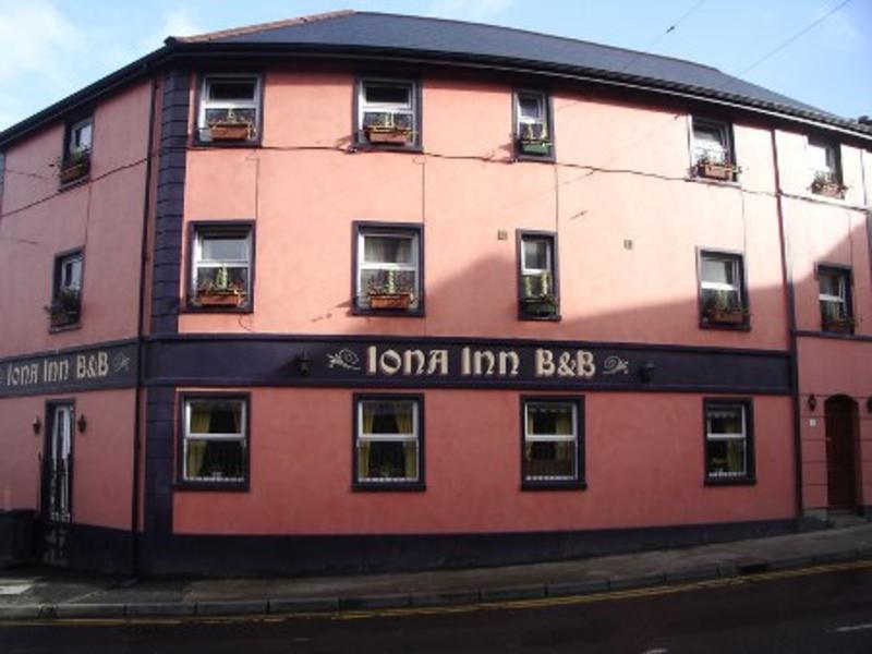 Iona Inn  0
