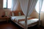 Alex's Oceanview Stay - Image 2