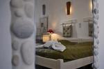 Photos of Diplos Studios