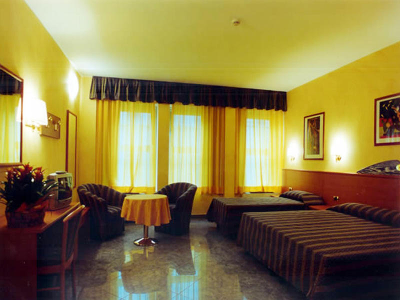 Hotel Gonzaga  2