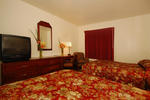 Econo Lodge Hotel Milwaukee Airport - Image 4