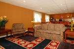 Econo Lodge Hotel Milwaukee Airport - Image 7