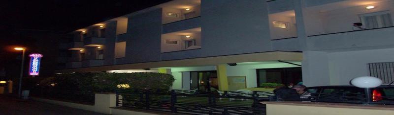 Hotel Vannucci Rimini  0