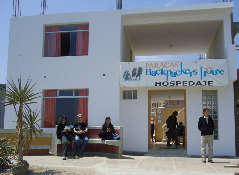 Paracas Backpackers House  0
