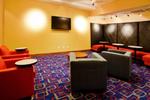 Holiday Inn Express Hotel & Suites Near Universal - Image 9